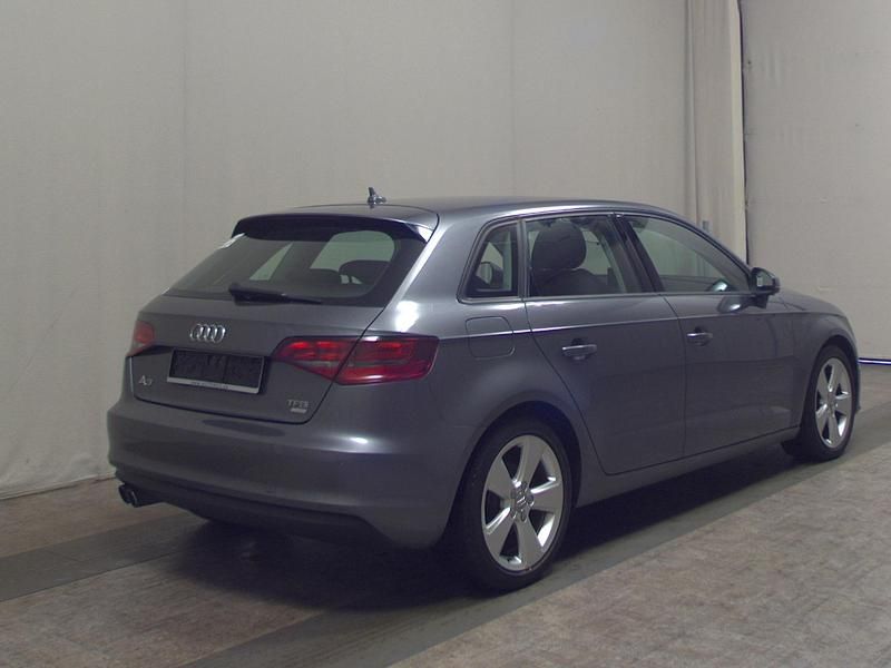 Second-hand Audi A3 Ambition 150 CP (110 kW) 2016 Gri Berlinǎ