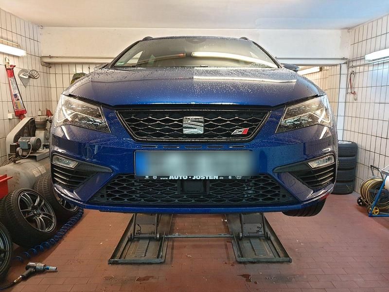 Blau Gebraucht 2019 Cupra Leon Kombi | 25.000 € (Fairer Preis) - Bild 1/4