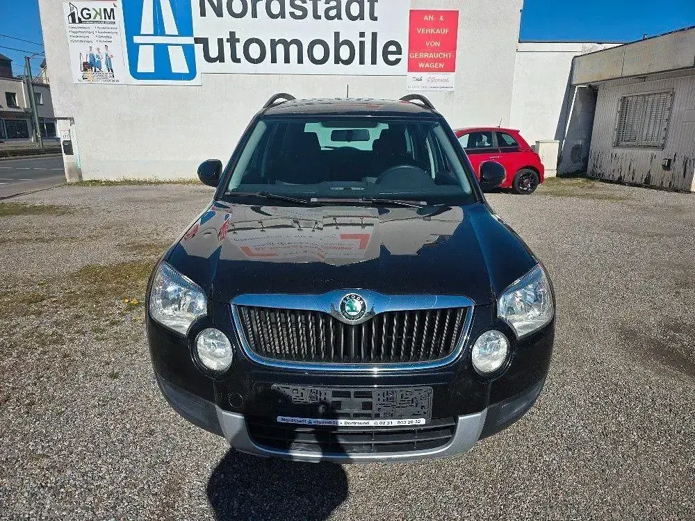 Używany Skoda Yeti Plus Edition 105 KM (77 kW) 2012 Czarny SUV
