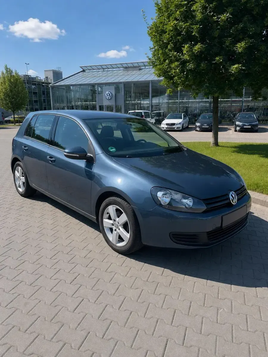 Gebraucht VW Golf VI 102 PS (75 kW) 2010 Grau Kleinwagen