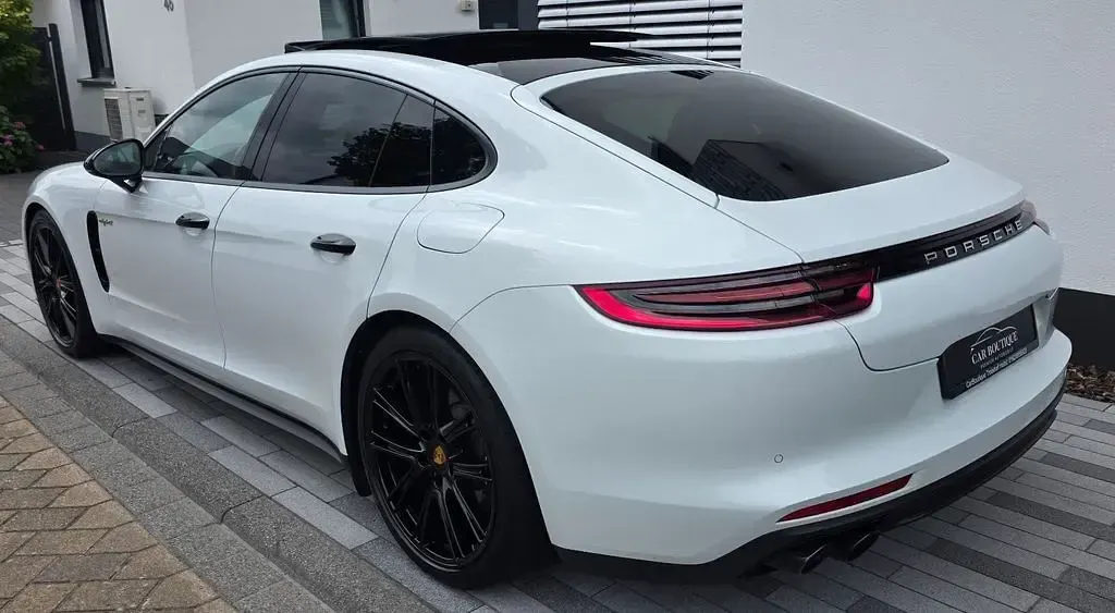 Gebraucht Porsche Panamera 4 462 PS (339 kW) 2019 Weiß Kleinwagen