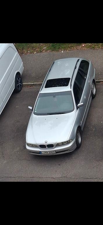 Gebraucht BMW 520 170 PS (125 kW) 2002 Silber Kombi