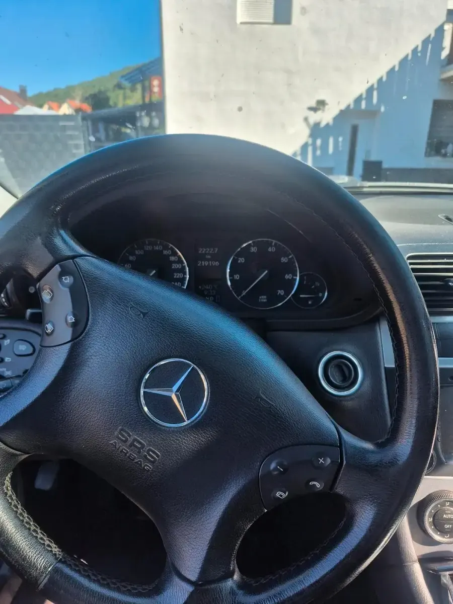 Gebraucht Mercedes C280 231 PS (169 kW) 2005 Grau Kombi