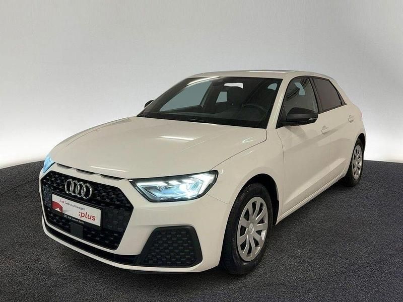 Gebraucht Audi A1 Sportback Basis 95 PS (69 kW) 2024 Cortinaweiß Kleinwagen