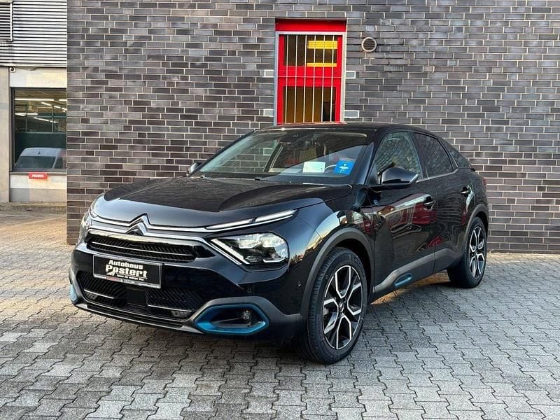 Gebraucht 2021 Citroën e-C4 Shine SUV | 16.390 € (Fairer Preis) - Bild 1/1