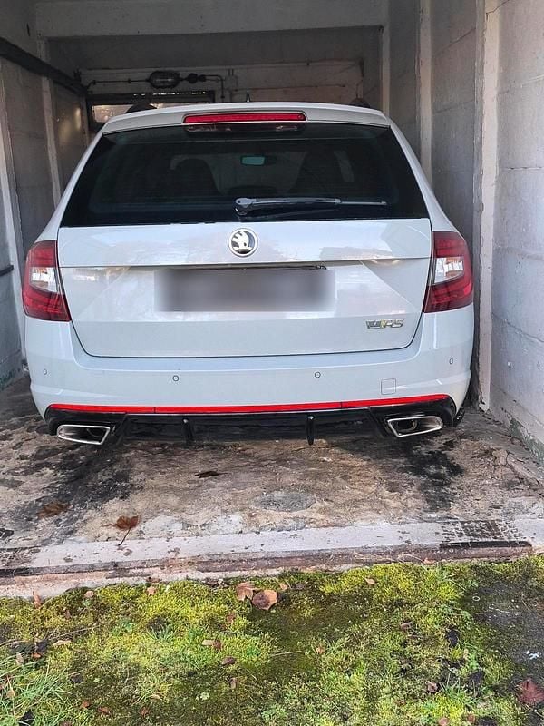 Gebraucht Skoda Octavia vRS 230 PS (169 kW) 2017 Grau Kombi