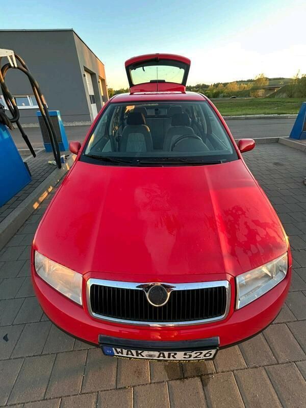 Rot Gebraucht 2000 Skoda Fabia Limousine | 550 € (Guter Preis) - Bild 1/4