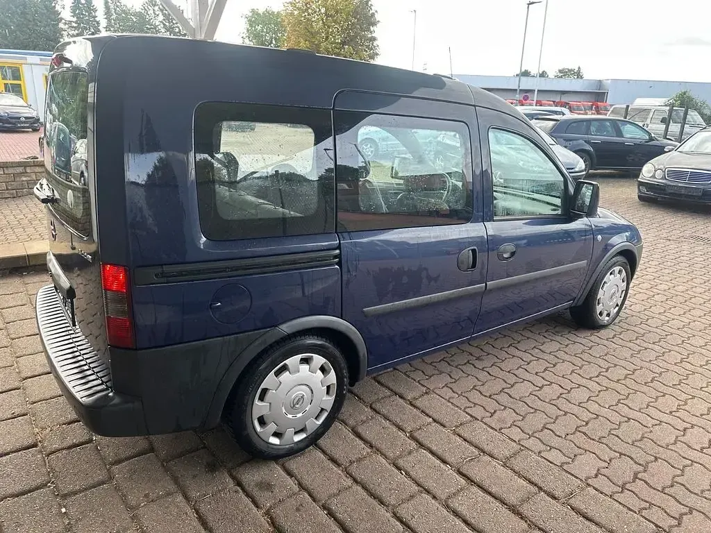 Brugt Opel Combo 94 HK (69 kW) 2010 Blå MPV
