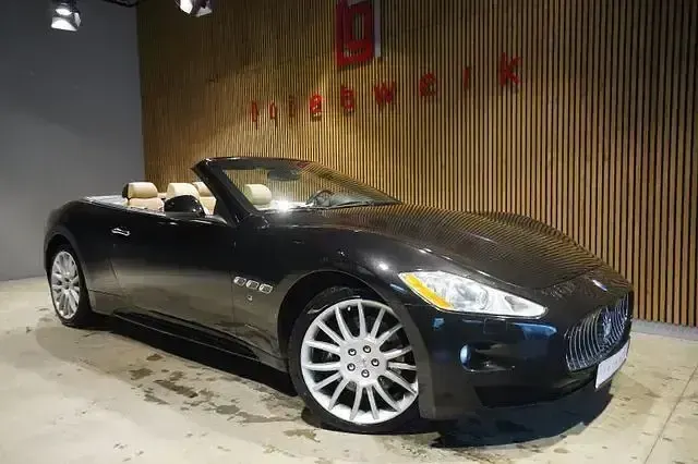 Gebraucht Maserati GranCabrio 441 PS (324 kW) 2013 Schwarz Cabrio
