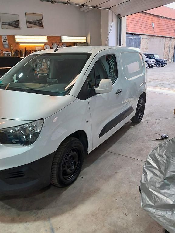 Usata Opel Combo 102 CV (75 kW) 2020 Bianco Monovolume