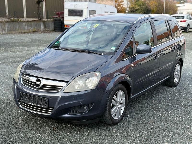 Blau Gebraucht 2011 Opel Zafira Edition Van / Kleinbus | 2.950 € (Superpreis) - Bild 1/4