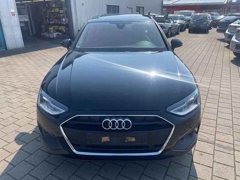 Gebraucht Audi A4 Sport 204 PS (150 kW) 2022 Schwarz Kombi