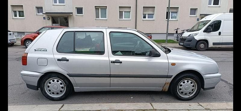 Silber Gebraucht 1996 VW Golf III Limousine | 1.300 € (Superpreis) - Bild 1/1