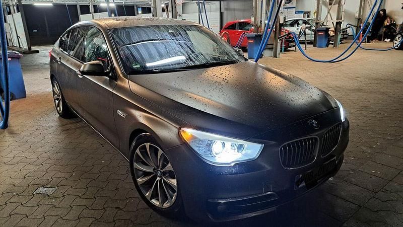 Braun Gebraucht 2015 BMW 535 Gran Turismo Performance Limousine | 22.999 € (Etwas zu teuer) - Bild 1/4