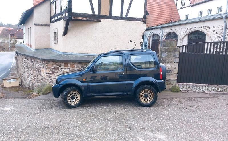 Schwarz Gebraucht 2006 Suzuki Jimny SUV | 9.999 € - Bild 1/1