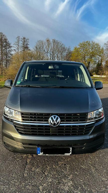 Gebraucht VW Transporter 150 PS (110 kW) 2021 Grau Van