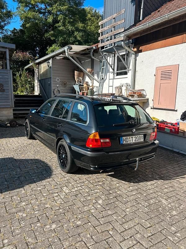 Gebraucht BMW 330 231 PS (169 kW) 2003 Schwarz Kombi