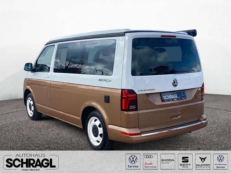Gebraucht VW California Beach 150 PS (110 kW) 2022 Candyweiß/copper bronze metallic Van
