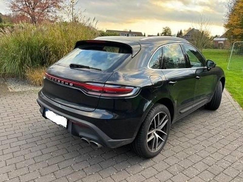 Gebraucht Porsche Macan 380 PS (279 kW) 2024 Schwarz SUV