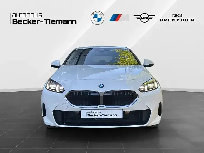 Gebraucht BMW 120 Efficient Dynamics 170 PS (125 kW) 2025 Alpinweiß uni Kleinwagen