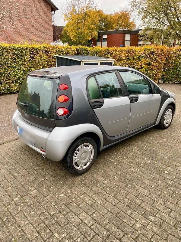 Usata Smart ForFour 75 CV (55 kW) 2005 Argento Utilitaria