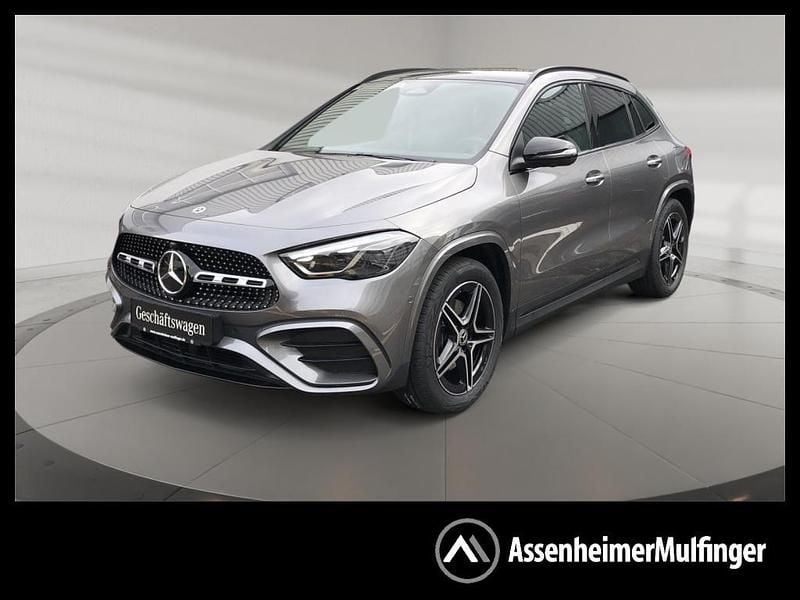 Gebraucht Mercedes GLA200 AMG 163 PS (119 kW) 2025 Metalliclack mountaingrau SUV