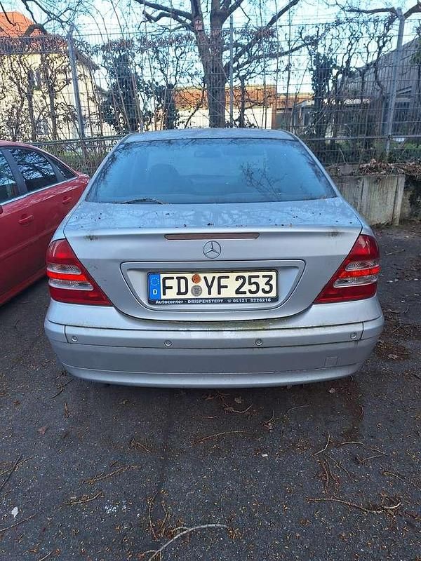 Gebraucht Mercedes C180 Classic 143 PS (105 kW) 2003 Limousine