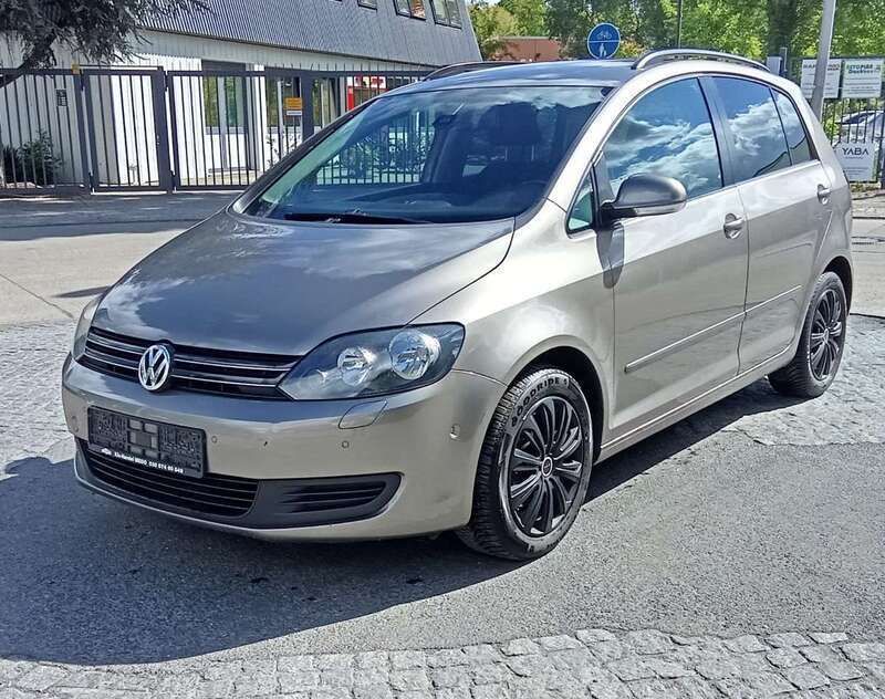 Kaschmirbraun metallic Gebraucht 2009 VW Golf Plus Cross Comfortline Van / Kleinbus | 4.990 € (Fairer Preis) - Bild 1/4