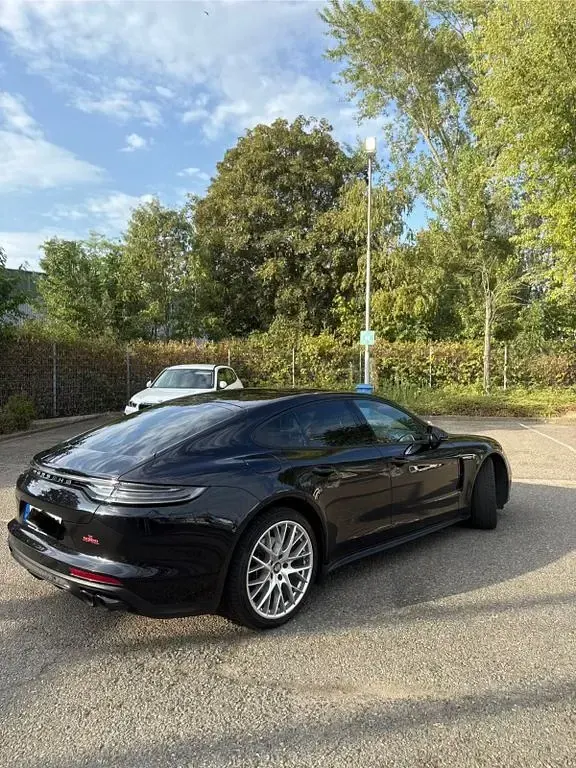 Gebraucht Porsche Panamera 4 330 PS (242 kW) 2022 Schwarz Kleinwagen