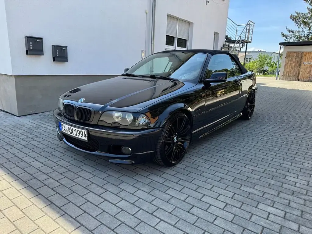 Gebraucht BMW 325 Cabriolet M Sport 192 PS (141 kW) 2002 Schwarz Cabrio
