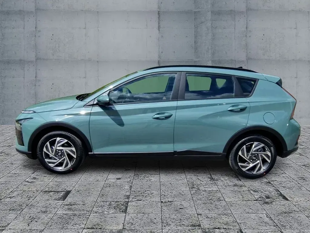 Neu Hyundai Bayon Trend 90 PS (66 kW) 2026 Grün SUV