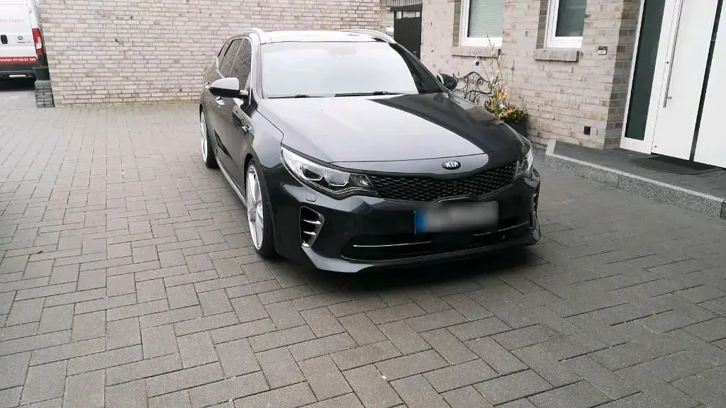 Gebraucht Kia Optima GT-Line 141 PS (103 kW) 2017 Grau Kombi