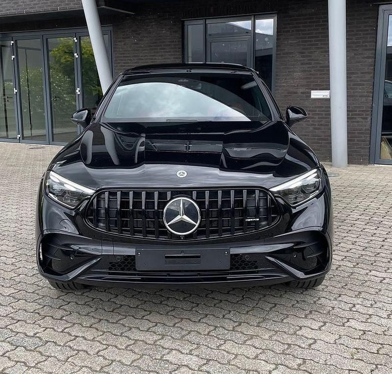 Neu Mercedes GLC300 AMG Line Premium Plus 269 PS (197 kW) 2025 Schwarz Limousine