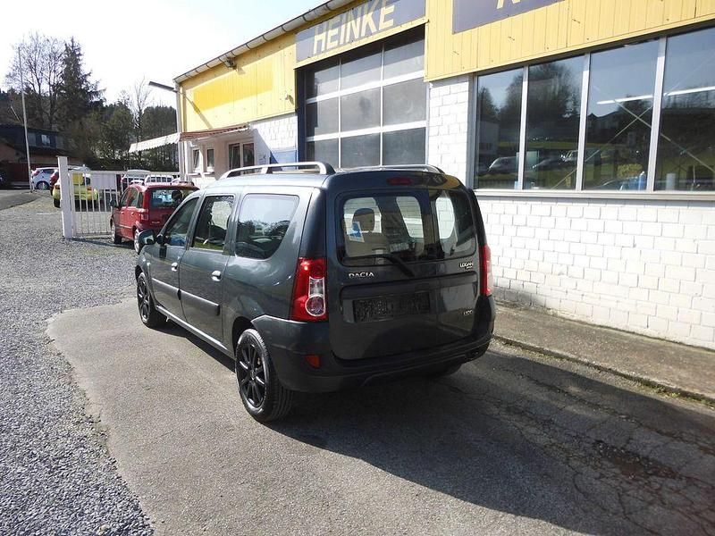 Gebraucht Dacia Logan MCV Lauréate 86 PS (63 kW) 2008 Grau Kombi