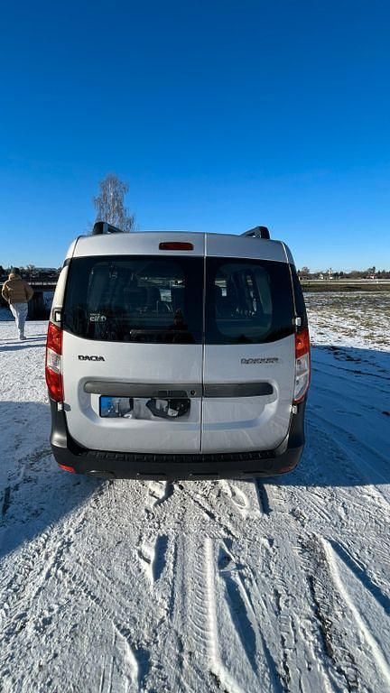 Gebraucht Dacia Dokker 116 PS (85 kW) 2016 Grau Van / Kleinbus