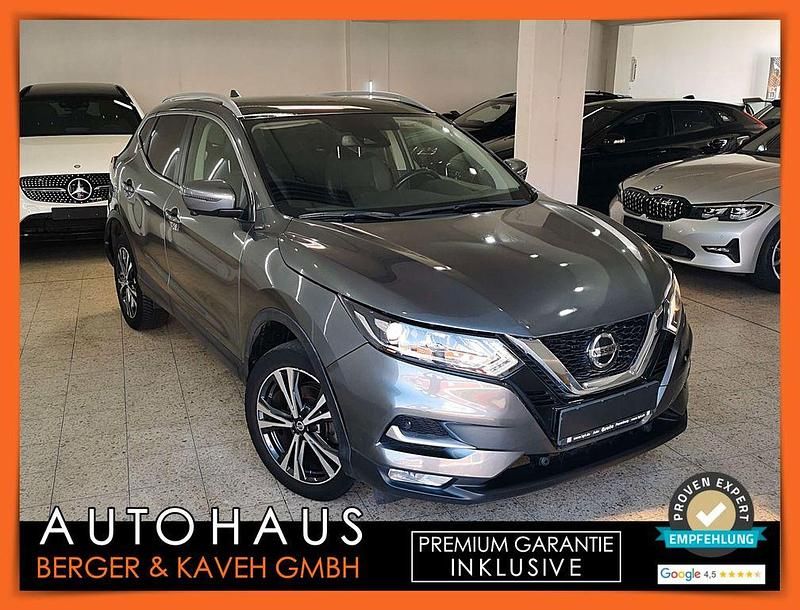 Grau Gebraucht 2018 Nissan Qashqai 360º SUV | 13.450 € (Guter Preis) - Bild 1/4