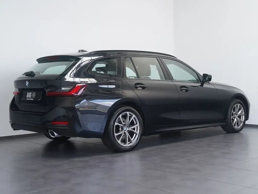 Gebraucht BMW 320 Shadowline 190 PS (139 kW) 2023 Schwarz Kombi