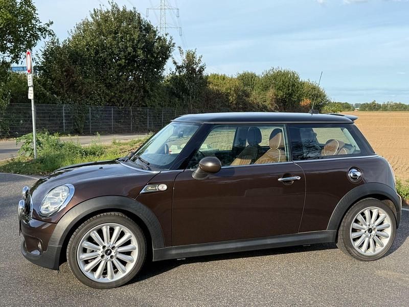Braun Gebraucht 2010 Mini Cooper Kleinwagen | 7.200 € - Bild 1/4