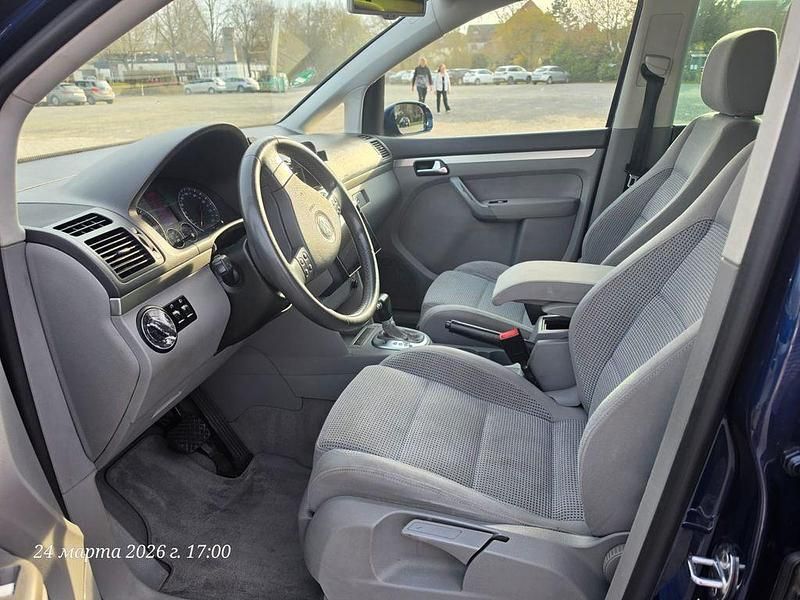Gebraucht VW Touran Highline 140 PS (102 kW) 2004 Blau Van / Kleinbus