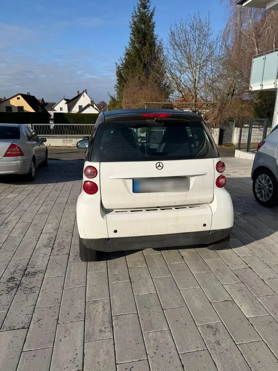 Gebraucht Smart ForTwo Coupé Pure 61 PS (44 kW) 2008 Weiß Coupé