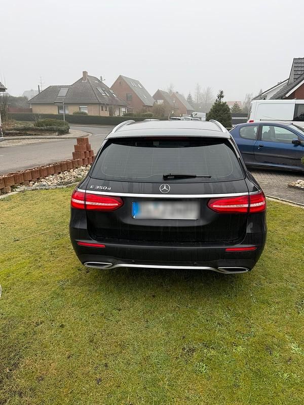 Gebraucht Mercedes E350 286 PS (210 kW) 2018 Schwarz Kombi