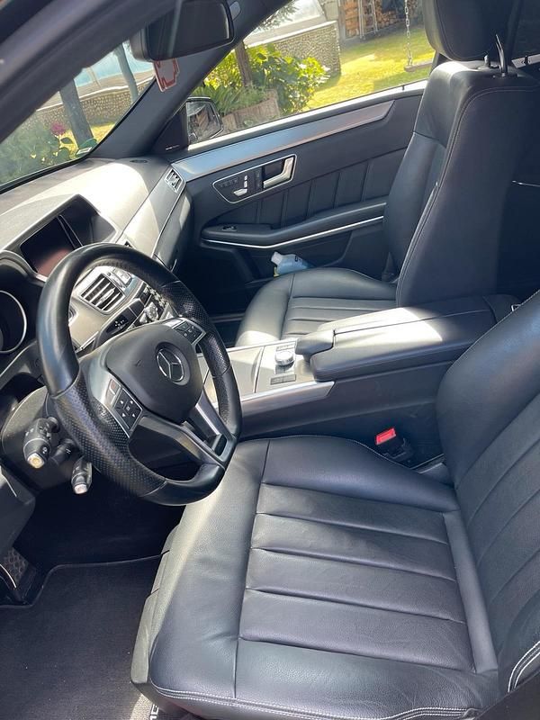 Gebraucht Mercedes E350 252 PS (185 kW) 2014 Schwarz Kombi