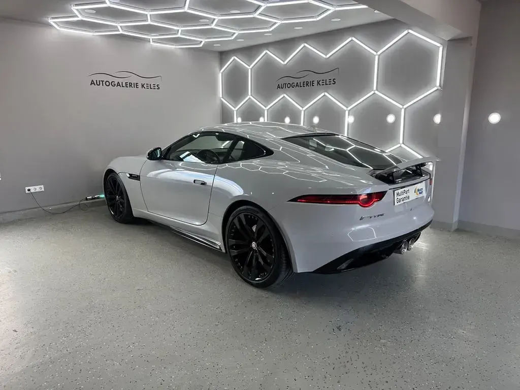 Gebraucht Jaguar F-Type R-Dynamic 381 PS (280 kW) 2020 Grau Coupé