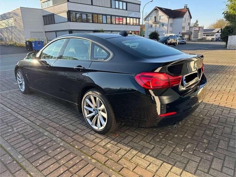 Gebraucht BMW 420 Coupé Sport Line 190 PS (139 kW) 2018 Schwarz Coupé
