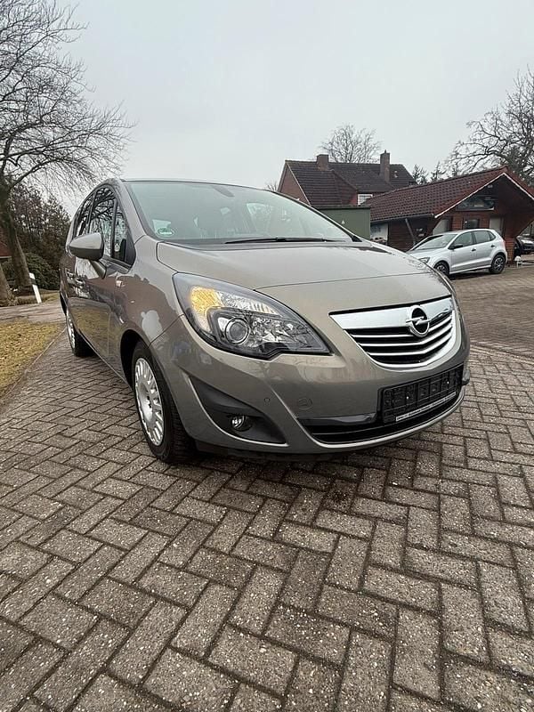 Gebraucht Opel Meriva 125 PS (91 kW) 2012 Gold Van / Kleinbus