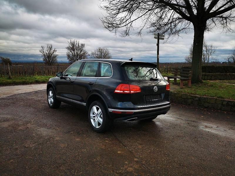 Gebraucht VW Touareg Exclusive 262 PS (192 kW) 2017 Schwarz SUV