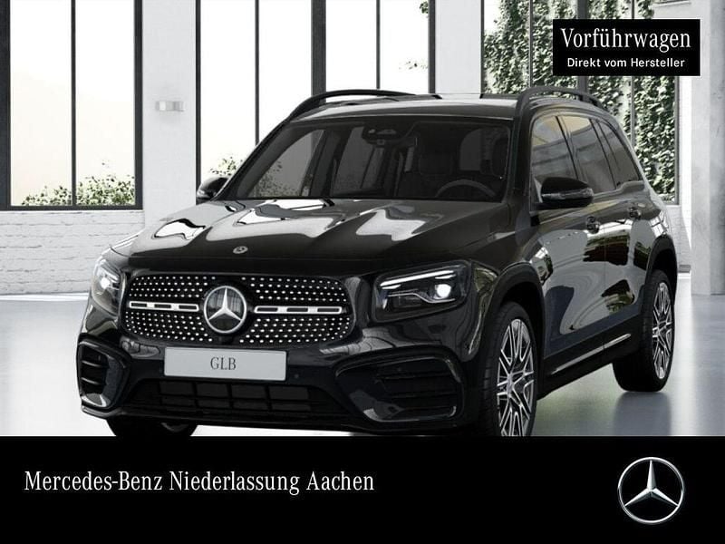 Grau Gebraucht 2025 Mercedes GLB200 AMG SUV | 47.790 € (Etwas zu teuer) - Bild 1/4