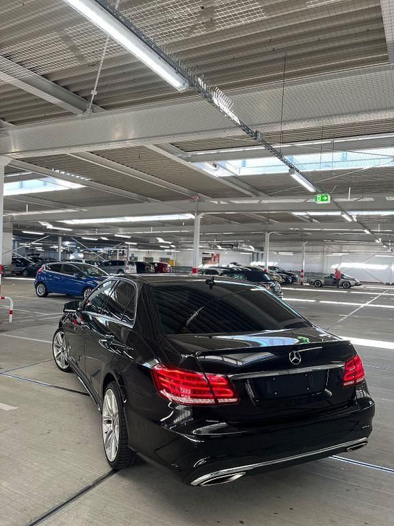 Gebraucht Mercedes E250 Avantgarde 204 PS (150 kW) 2015 Schwarz Kombi
