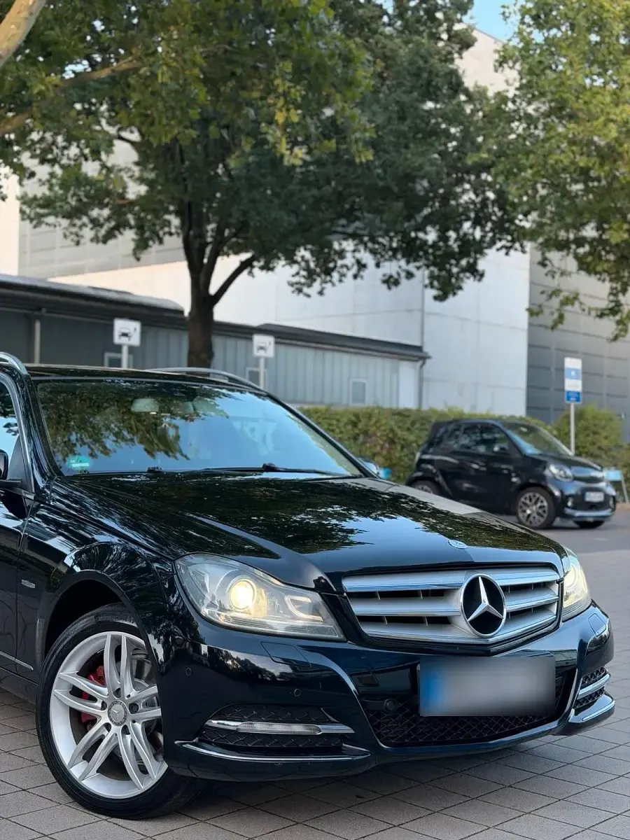 Gebraucht Mercedes C250 Avantgarde 204 PS (150 kW) 2012 Schwarz Kombi
