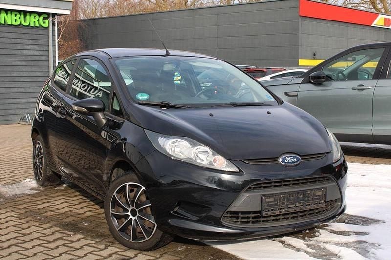 Gebraucht Ford Fiesta Trend 60 PS (44 kW) 2012 Schwarz Kleinwagen